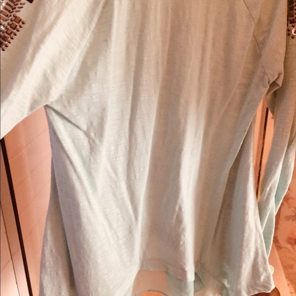 Top​ - Picture 4 of 5